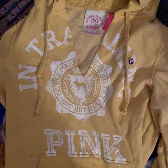 Yellow VS Pink Hooded sweatshirt - Picture 2 of 3